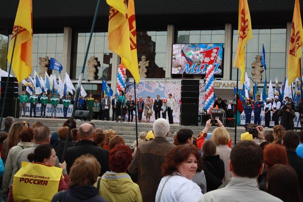 ВО ВЛАДИМИРЕ ОТМЕТИЛИ ПЕРВОМАЙ